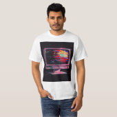 Bright pixeliger Computermonitor T-Shirt (Vorne ganz)
