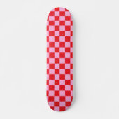 Bright Red and Light Pink Checkered Skateboard (Vorne)