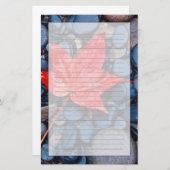 Bright Red Fall Leaf Briefpapier (Vorne/Hinten)