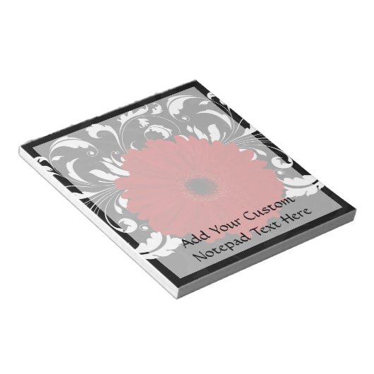 Bright Red Gerbera Daisy auf Black Notizblock (angewinkelt)