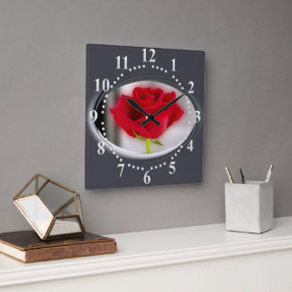 Bright red rose quadratische wanduhr