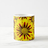 Bright Yellow Flowers Kaffeetasse (Mittel)