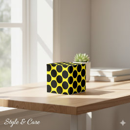 Bright Yellow with Black Dot Style Classic 2x2x2 Geschenkschachtel