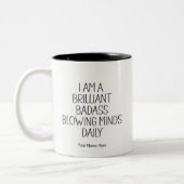 Brillante Badass-Blasen Minds Funny Zitat Moderne Zweifarbige Tasse (Links)
