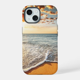 Brillanter Strandaufgang am Ozean iPhone 15 Hülle