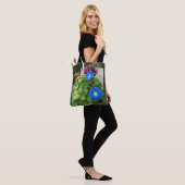Brilliante Blaue Trichterwinden Tasche (Am Model)