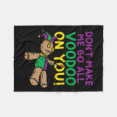 Bring mich nicht zum Voodoo über dich, Mardi Gras Fleecedecke (Vorderseite (Horizontal))