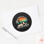 Bringen Sie einen Kompass mit, den Sie gerne zu si Runder Aufkleber (Umschlag)