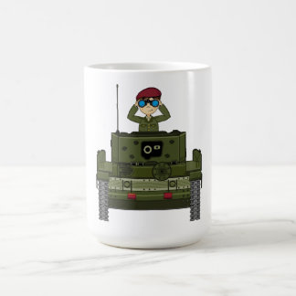 Britische Armee-Soldat in der Behälter-Tasse Kaffeetasse