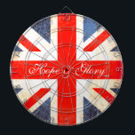 Britische Flagge antiquierte Stil Hoffnung & Glory Dartscheibe<br><div class="desc">Ein einzigartiges antikes Fahnenbrett in Rot,  Weiß und Blau. Entworfen mit dem Gewerkschaft Jack,  Flagge von Großbritannien und ein wenig Vintage Behandlung. Mit den sportlichen und patriotischen Worten Hope & Glory. Hergestellt von Sarah Trett. Das Hotel liegt sehr zentral und trotzdem ruhig.</div>