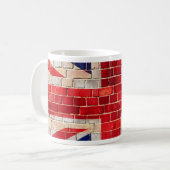 BRITISCHE Flagge auf einer Backsteinmauer Kaffeetasse (Vorderseite Links)