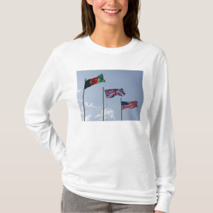 BRITISCHE Flagge zwischen dem Afghanen und T-Shirt