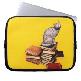 Britische Katze auf einem Bücherstapel Laptop-Hüll Laptopschutzhülle