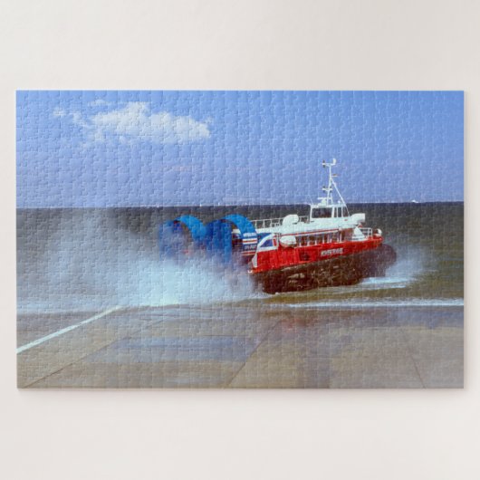 Britisches Cross Channel Hovercraft. 70er Jahre Puzzle (Horizontal)