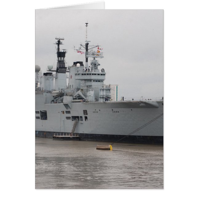 British Aircraft Carrier (Vorne)