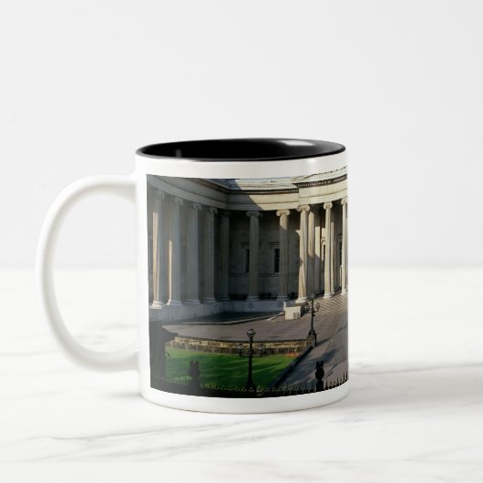 British Museum Zweifarbige Tasse (Links)