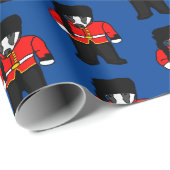 British Royal Guard UK Badger Beefeater Cartoon Geschenkpapier (Rolleneckpunkt)