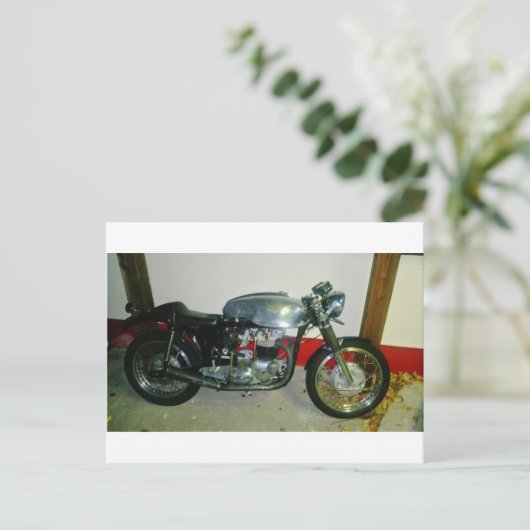 British Triton Motorrad. Postkarte (Stehend Vorderseite)