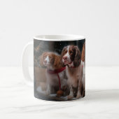Brittany Spanel Snowy Sleigh Weihnachtsdekor Kaffeetasse (Vorderseite Links)
