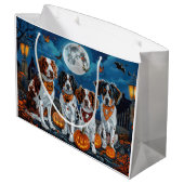 Brittany Spaniel Halloween Spooky Große Geschenktüte (Rückseite Schrägansicht)