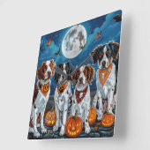 Brittany Spaniel Halloween Spooky Quadratische Wanduhr (Winkel)