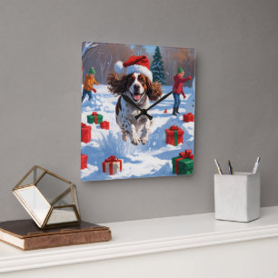 Brittany Spaniel Weihnachtsfestliche Schneeszene Quadratische Wanduhr