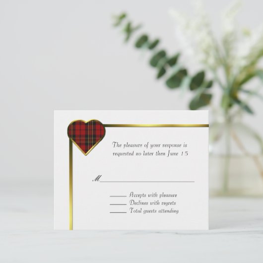 Brodie Tartan Kariert Heart Wedding RSVP Card (Stehend Vorderseite)