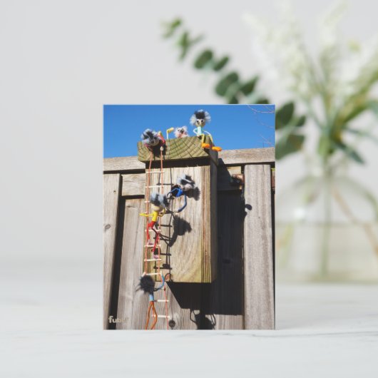 Broedkast vogelhuisje dat beklommen fubby's postkarte (Stehend Vorderseite)