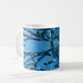 Broken Blue Glass Kaffeetasse (Vorderseite Links)