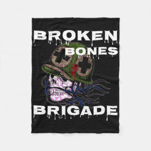 Broken Bones Brigade' Skull Skateboarding Fleecedecke