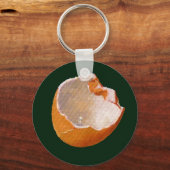 BROKEN EGG MUSCHEL: ART: REALISMUS SCHLÜSSELANHÄNGER (Vorderseite)