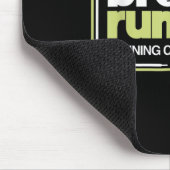 Broken Runner Running Club Rückschläge in C Mousepad (Ecke)