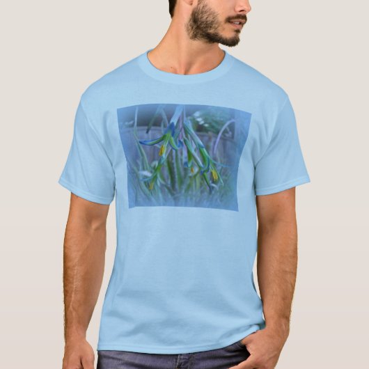 Bromeliad Blüten T-Shirt (Vorderseite)