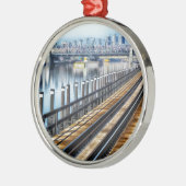 Bronx New York City Gebäude River Ornament Aus Metall (Links)