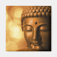 Bronze-Buddha-Statue mit Golden Bokeh-Hintergrund