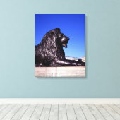 Bronze Lion Trafalgar Square Leinwanddruck (Insitu (Holzboden))