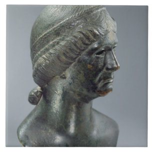 Bronzekopf einer Frau, manchmal identifiziert als Fliese