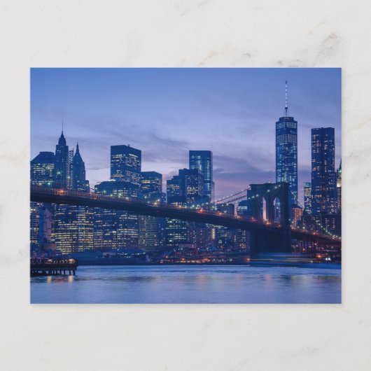 Brooklyn Bridge bei Dämmerung Postkarte (Vorderseite)