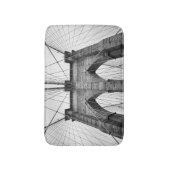 Brooklyn Bridge, Black & White Foto Badematte (Vorderseite Vertikal)