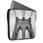 Brooklyn Bridge, Black & White Foto Laptopschutzhülle (Vorne Rechts)