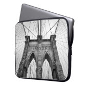 Brooklyn Bridge, Black & White Foto Laptopschutzhülle (Vorderseite Links)