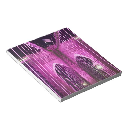 Brooklyn Bridge Lit Lila Notizblock (angewinkelt)