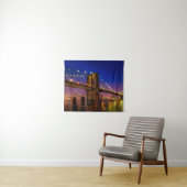 Brooklyn Bridge, New York City at Night Wandteppich (Beispiel (Horizontal))