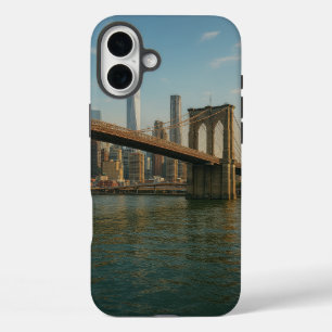 Brooklyn Bridge & NYC Skyline iPhone 16 Plus Hülle
