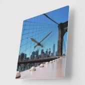 Brooklyn Bridge Quadratische Wanduhr (Winkel)