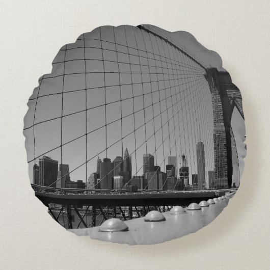 Brooklyn Bridge Rundes Kissen (Vorderseite)