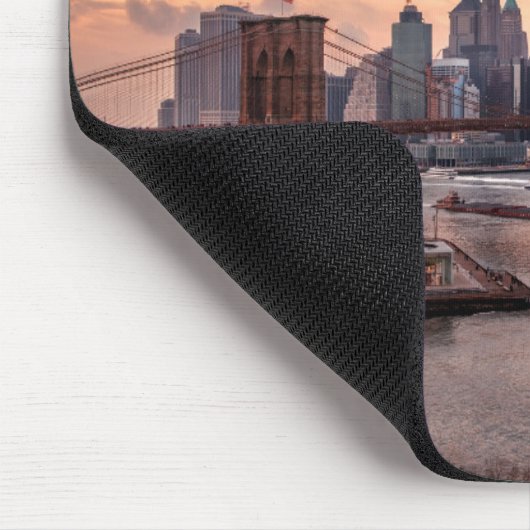 Brooklyn Bridge und Lower Manhattan Mousepad (Ecke)