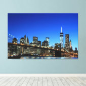 Brooklyn Bridge und Manhattan Skyline At Night, Ne Leinwanddruck (Insitu (Holzboden))