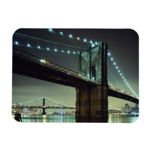 Brooklyn-Brücke an Nachtmanhattan-Brücke Magnet