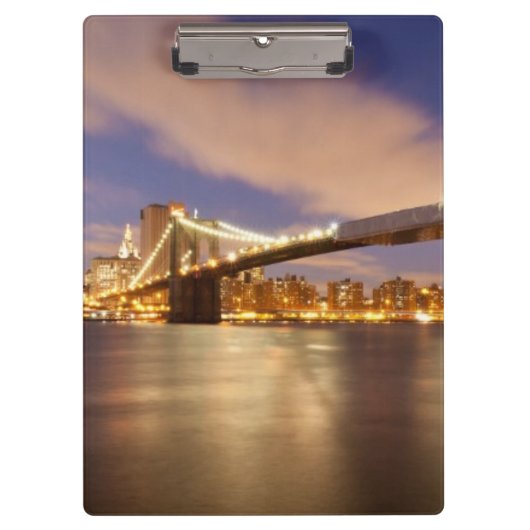 Brooklyn-Brücke und Manhattan nachts Klemmbrett (Vorderseite)